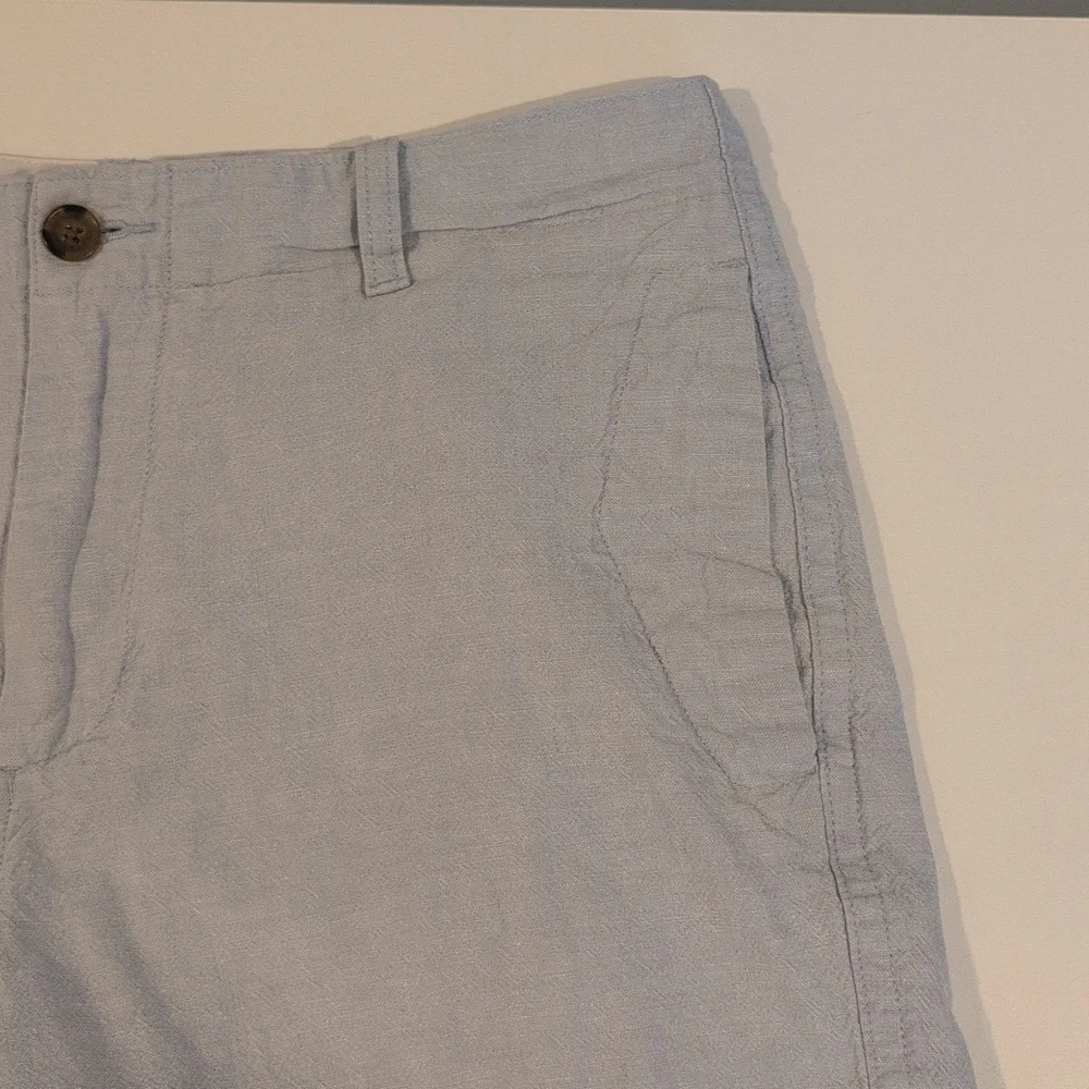 J. Crew Men's 33 x 8 Linen-Cotten Blend Flat Front Gramercy Shorts Style #H5021